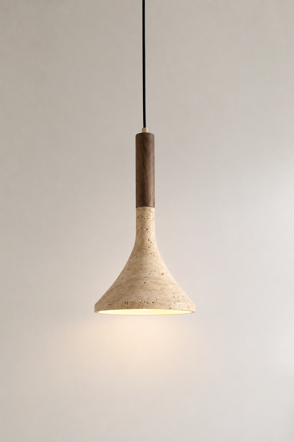 Moosi | Travertine noten hanglamp