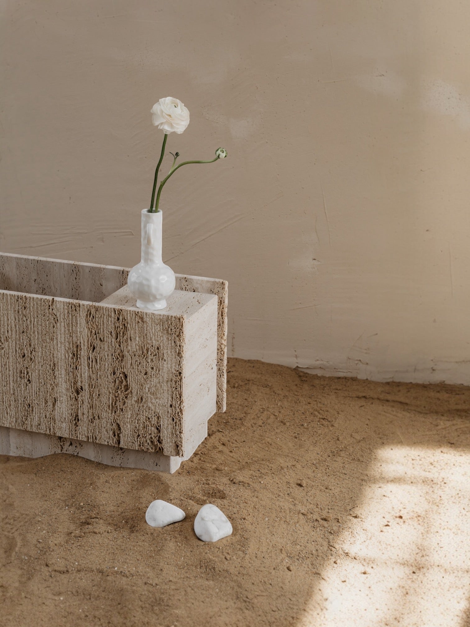 Lido | Travertine planter