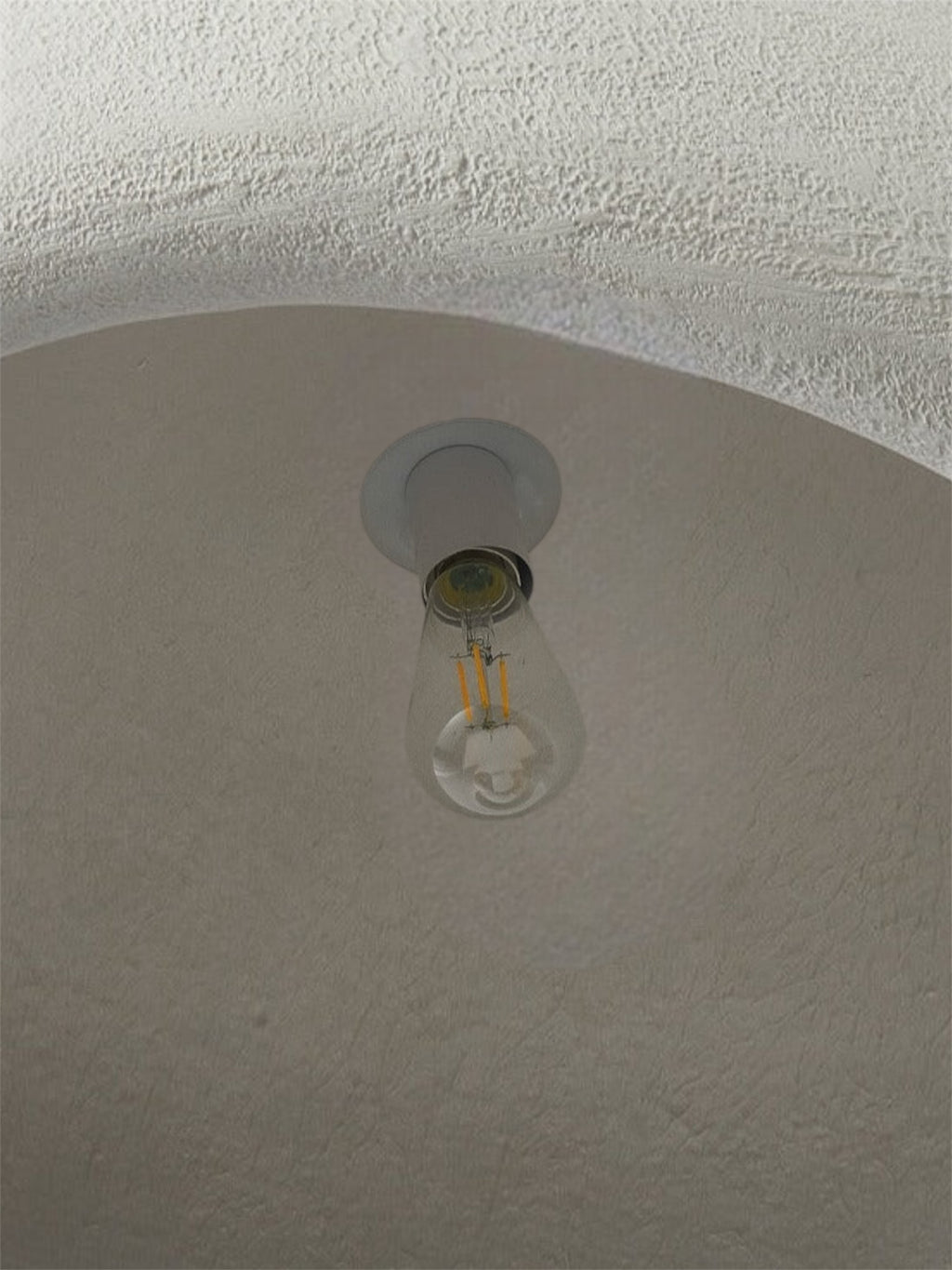 Suusi | betonnen hanglamp