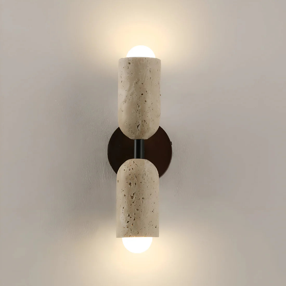 Firosa | Noten travertine wandlamp