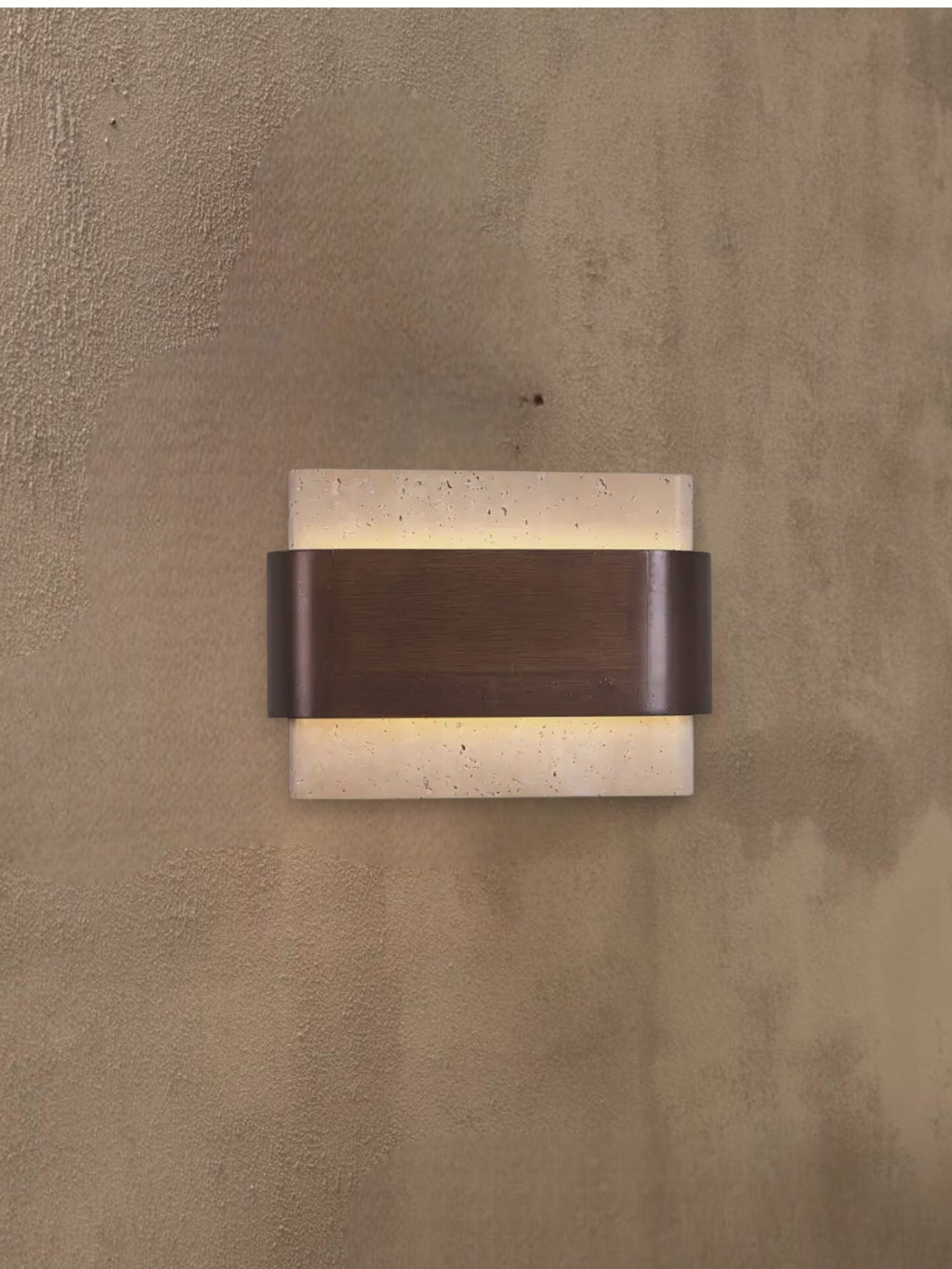 Sera | Limited edition travertine wandlamp