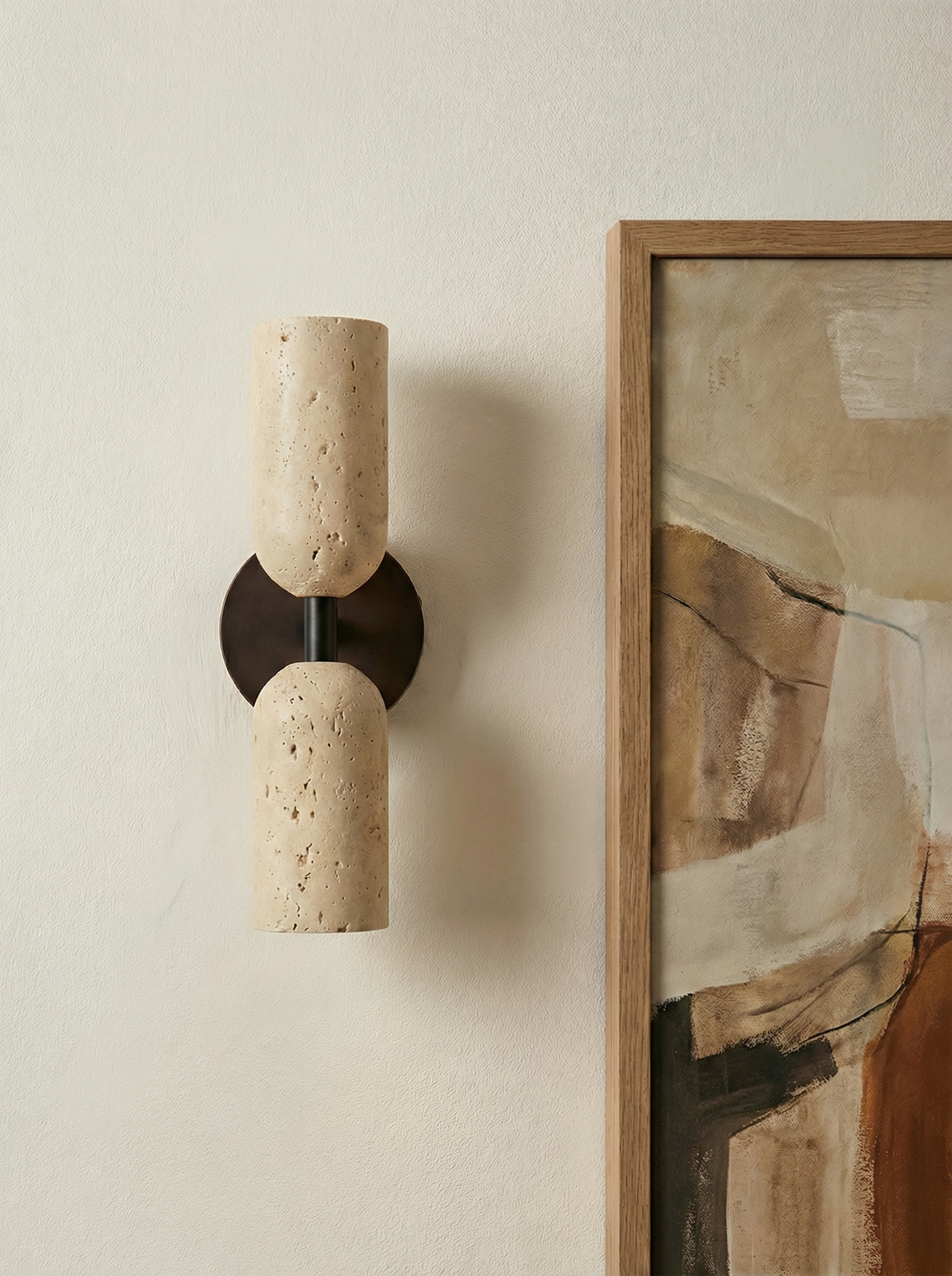 Firosa | Noten travertine wandlamp