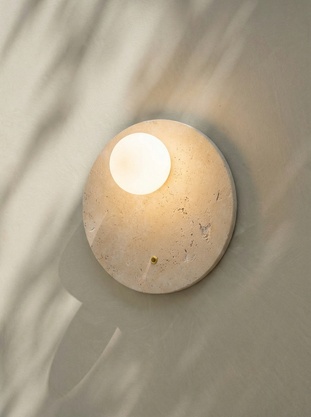 Gine | Runde Wandleuchte aus Travertin