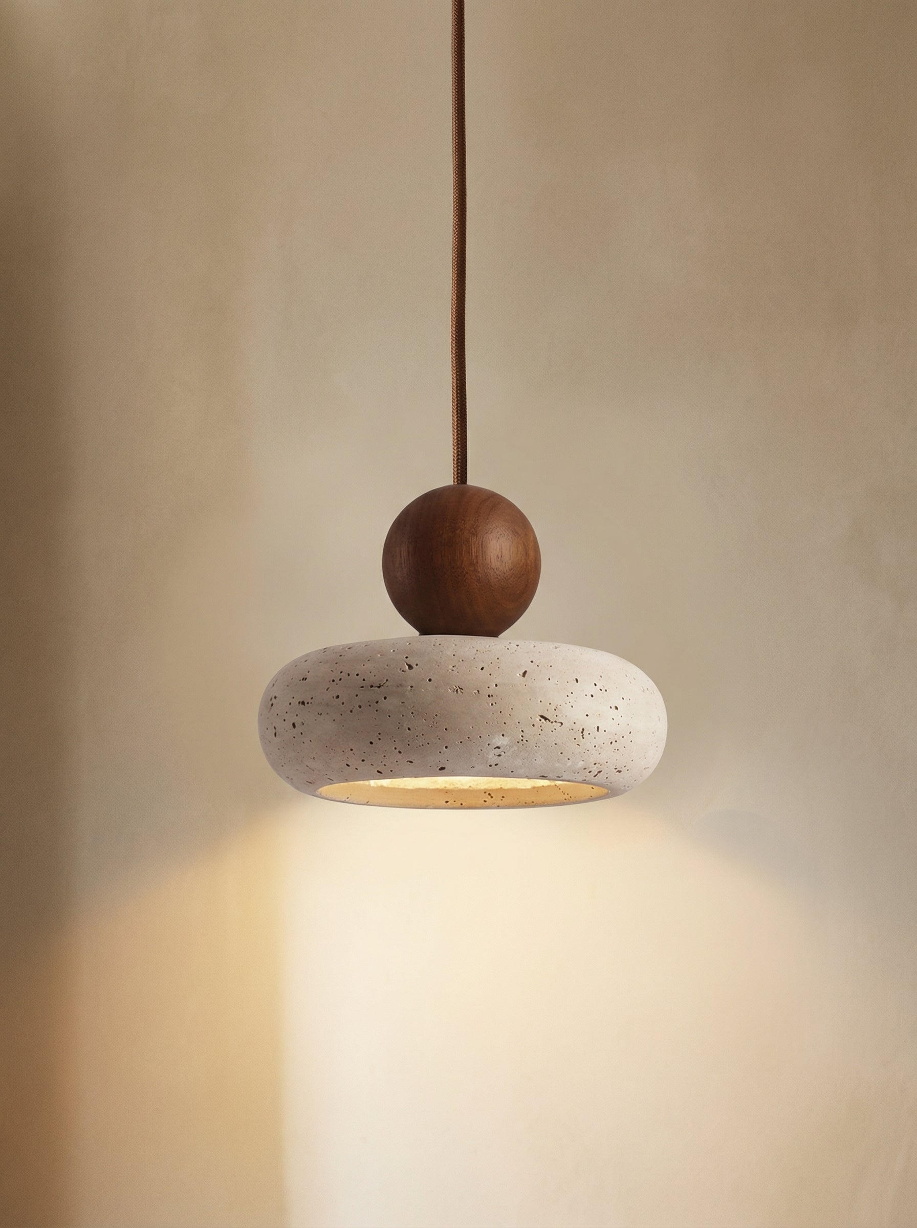Azuna | Travertin-Nussbaum-Pendelleuchte