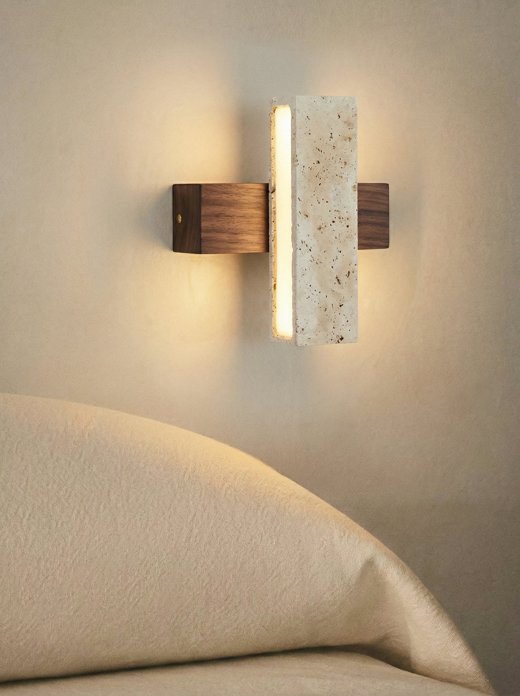 Mano | Travertine wandlamp noten