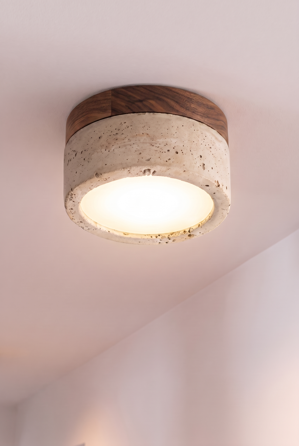 Mizo | Travertine noten plafondlamp
