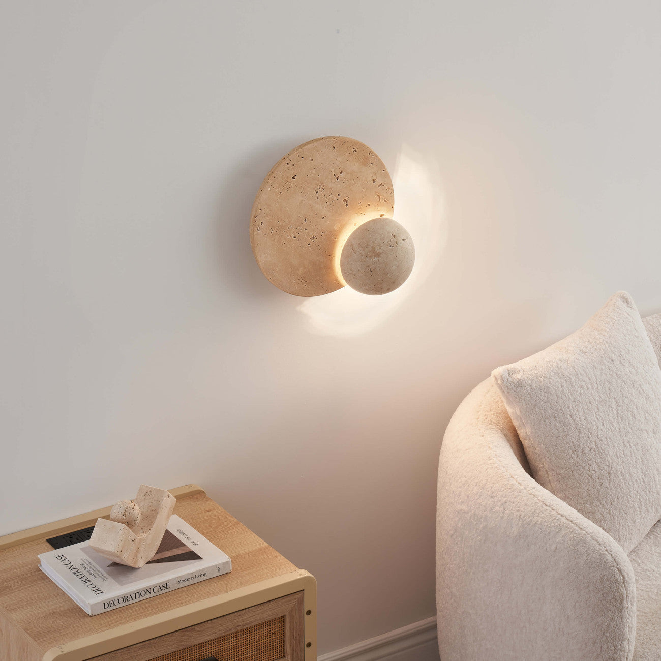 Anua | Travertine ronde wandlamp